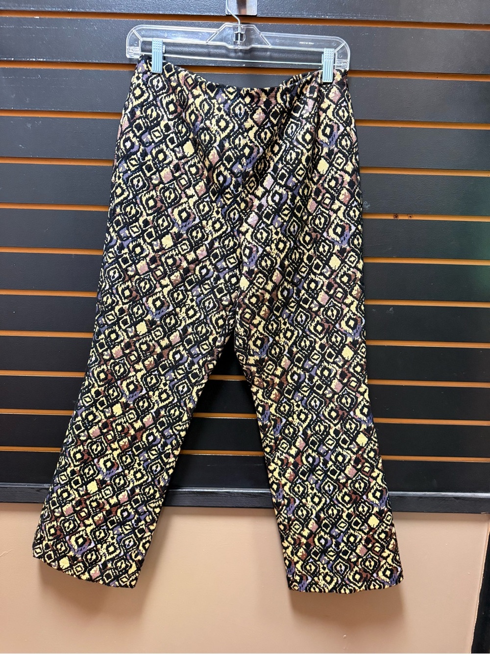 Free People Mod Crop Brocade Metallic Geometric Pants Black Gold Size 8